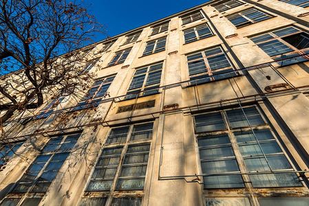 The windows of the Pradiareň from the exterior after an insensitive reconstruction in the middle of the 20th century